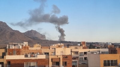 الضربات تتوسع داخل إيران… سلاح الجو الإسرائيلي يستهدف قم وأصفهان