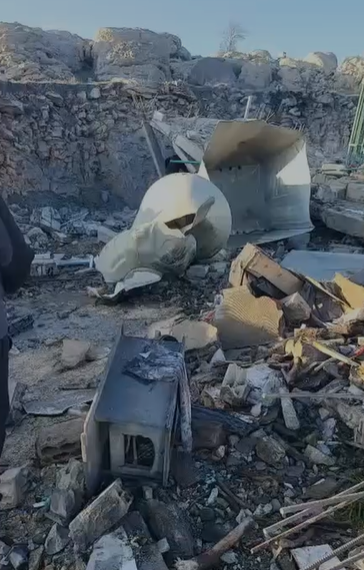 غارة على لبايا… شهيد وعدد من الجرحى في استهداف منزل مأهول (فيديو وصور)