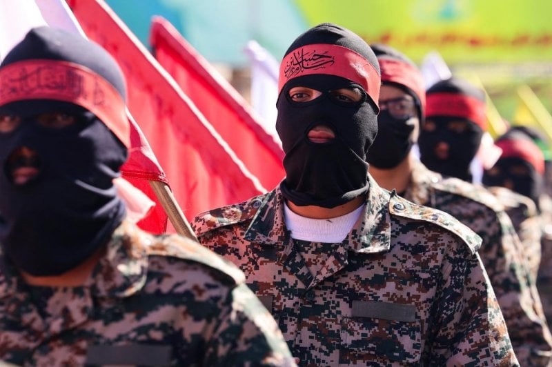 قرار لبناني دراماتيكي ضد الحرس الثوري... وفرض قيود صارمة على دخول الإيرانيين
