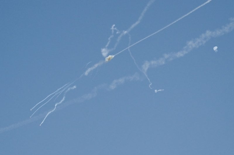 شظية بعد اعتراض دفاعي في دبي… والسلطات تنفي شائعات المطار