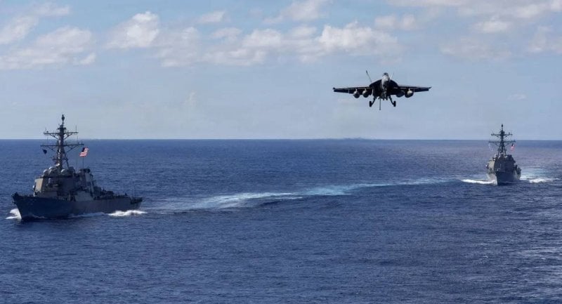 بعد خلاف بين ترامب وستارمر... قاذفات أميركية تهبط في بريطانيا