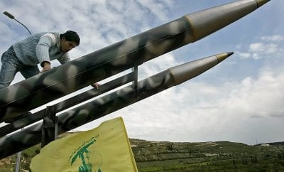 ليلة نارية على الجبهة الشمالية… صواريخ حزب الله تستهدف قواعد في حيفا