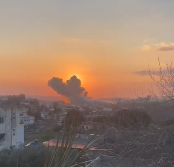 تصعيد متواصل… غارة رابعة تضرب جبشيت وثلاثة جرحى في بريقع (فيديو)