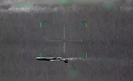 بالفيديو: الإمارات تعلن إسقاط صواريخ باليستية وطائرات مسيّرة إيرانية