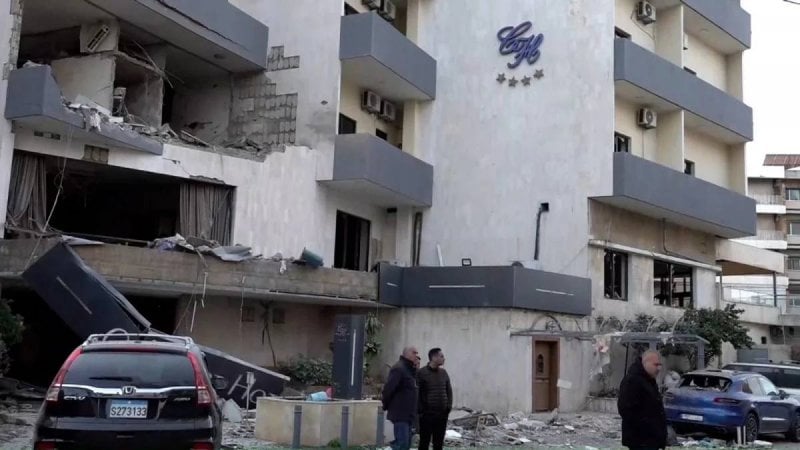 بينهم ضحايا فندق "كومفورت"… طائرة روسية تغادر بيروت وعلى متنها جثامين