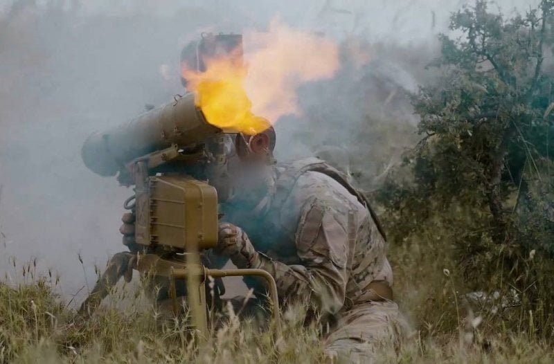 إعلام إسرائيلي: إصابة جنديين بهجوم صاروخي لحزب الله