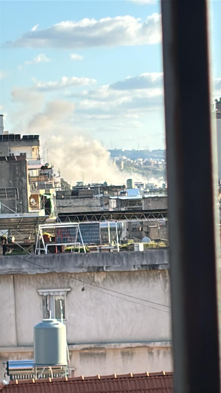 صيدا في قلب الغارات مجددًا… القصف يطال مخيم عين الحلوة (فيديو وصور)