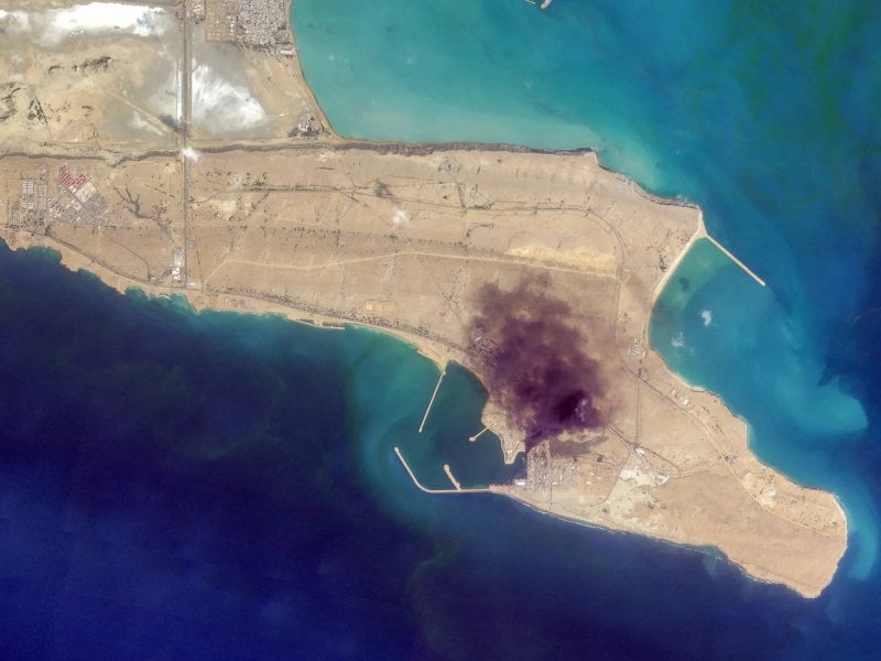 إيران تتوعد: من يعتدي علينا سيغرق في قاع الخليج