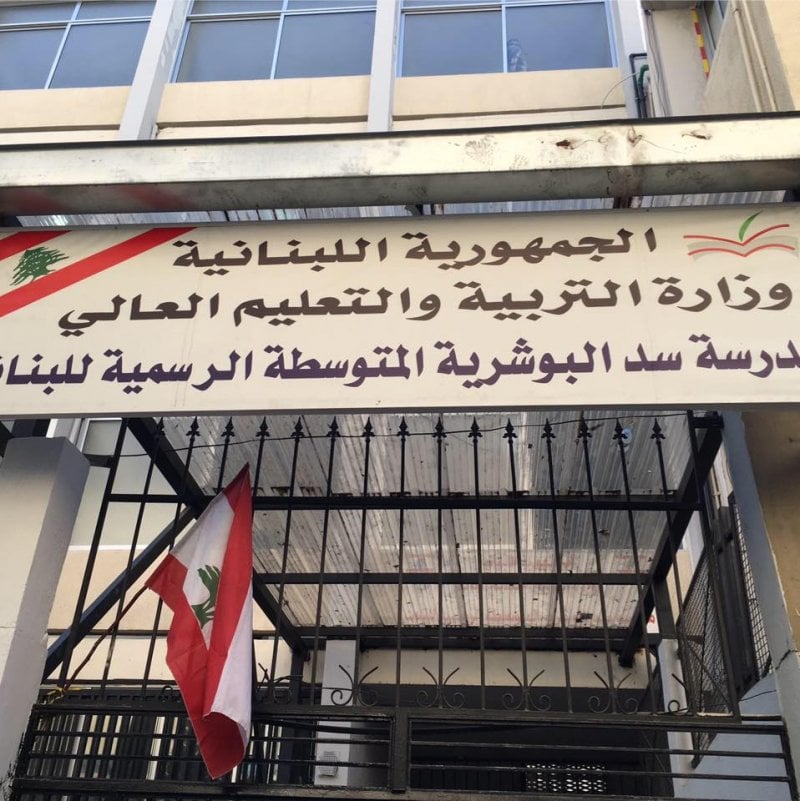 أبنائي في السلك العسكري وقلقي لا يفارقني"… أم نازحة تروي معاناتها: نريد أن تنتهي الحرب!
