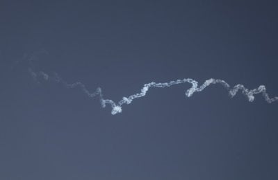 القوات الإيرانية تستهدف قاعدة أميركية في البحرين