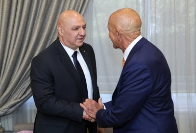 جوزاف عون يوسط توم باراك لفتح مفاوضات… والرد الإسرائيلي: الباب أُغلق
