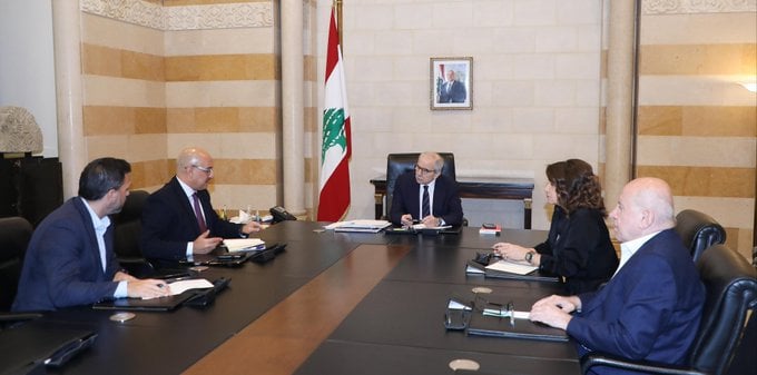 سلام ينسّق جهود الإغاثة… اجتماع في السراي لمتابعة الاستجابة للأزمة