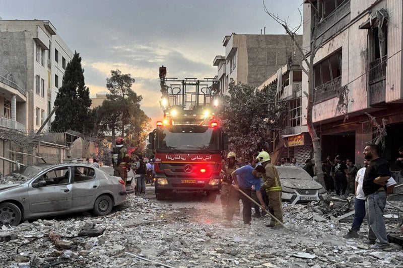 الحرس الثوري يتحدى ترامب: نحن من يحدد متى تنتهي الحرب