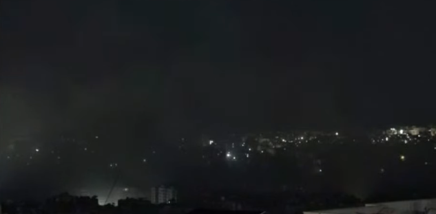 ليلة ساخنة في بيروت… غارة إسرائيلية عنيفة تهز الضاحية