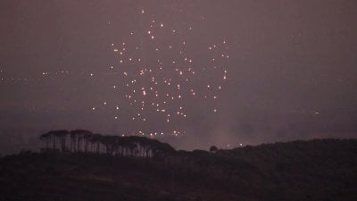 سلاح اسرائيلي خطير يدخل الحرب في لبنان- معركة الصواريخ الحارقة بدأت..نداء عاجل: اتبعوا هذه التعليمات