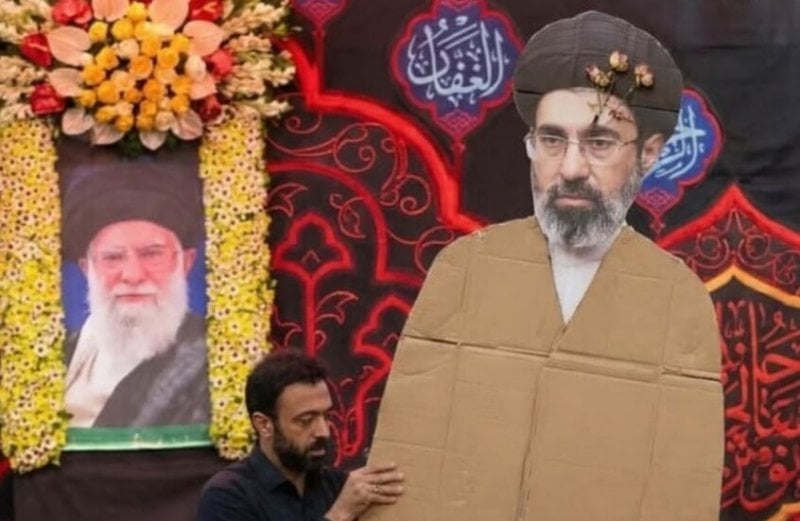 فيديو متداول لترامب و"مجسم خامنئي"... الحقيقة تكشف التلاعب