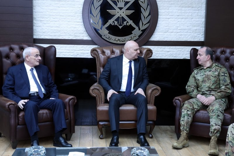 لبنان أمام مفترق خطير... مبادرة عون تحول كبير في الخطاب الرسمي اللبناني! 