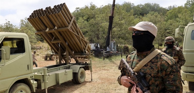 رشقات صاروخية ومسيّرات… حزب الله يضرب مستوطنات شمال إسرائيل