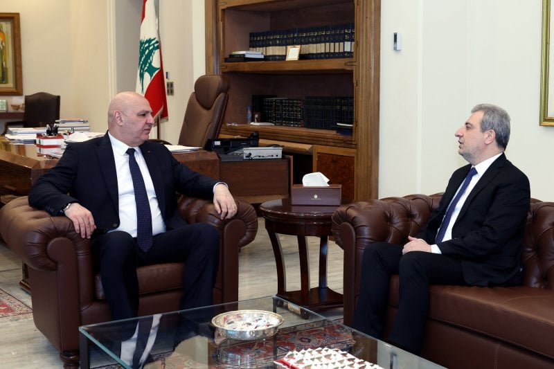 في بعبدا… عون يبحث المستجدات مع أبو فاعور ويتلقى دعماً كندياً للجيش