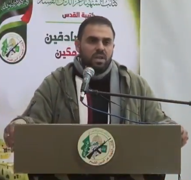 لأول مرة بلا لثام… القسام تنشر فيديو نادراً لأبو عبيدة