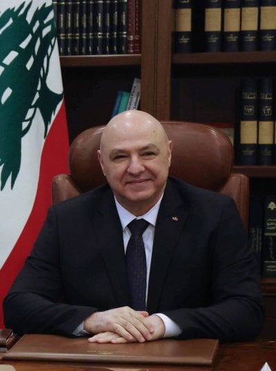 لبنان أمام مفترق خطير... مبادرة عون تحول كبير في الخطاب الرسمي اللبناني! 