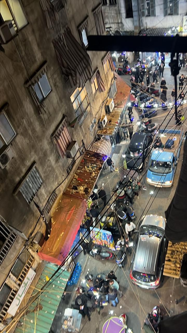 إنذارات غامضة واتصالات تهديد مشبوهة... سكانٌ إلى الشارع ليلاً! (فيديو)