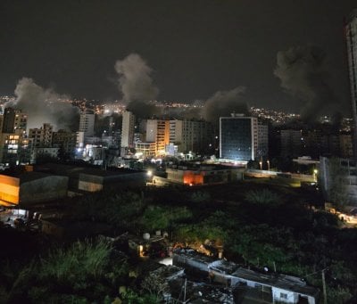 خلال نصف ساعة... الجيش الإسرائيلي يعلن ضرب 10 مواقع لحزب الله في الضاحية (فيديو)