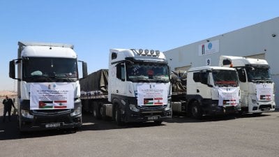 دعم أردني للبنان… قافلة مساعدات إغاثية تصل عبر معبر المصنع