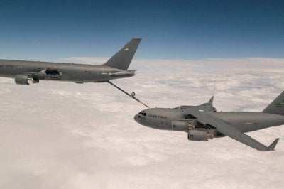 طائرات التزود بالوقود تحت القصف… هجوم إيراني على قاعدة أميركية