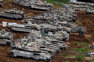 رشقات متتالية من الجنوب… حزب الله يستهدف مواقع وتجمعات إسرائيلية