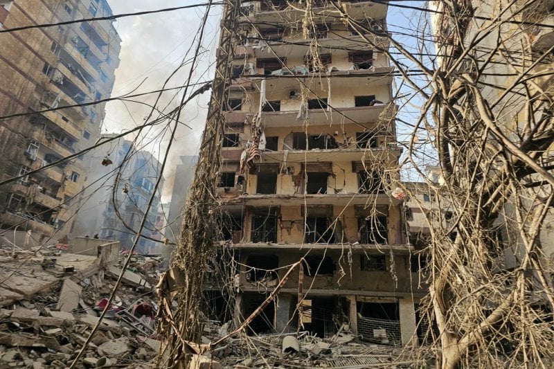 تفجير الجسور ليس سوى البداية… إسرائيل تهدد بتوسيع بنك الأهداف في لبنان