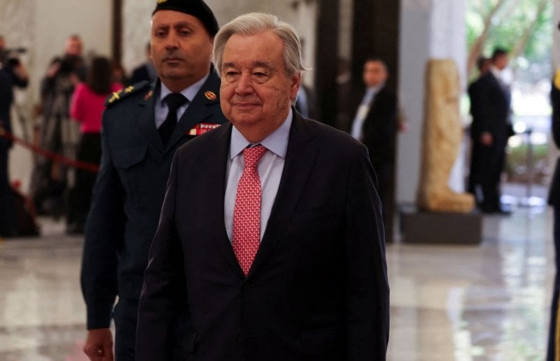 "اللبنانيون لم يختاروا هذه الحرب"... غوتيريش من بيروت: سأبذل كل جهد!
