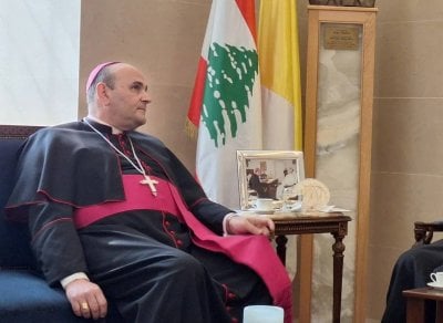 جولة جنوبية للسفير البابوي… 