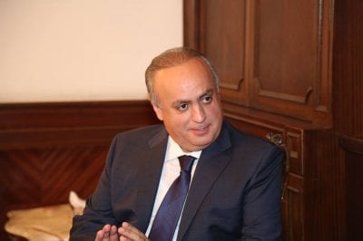 الحرب بين ترامب والمرشد… وهّاب: معيار النصر واضح