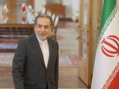 عراقجي: واشنطن تتوسل شراء النفط الروسي بعد حرب إيران