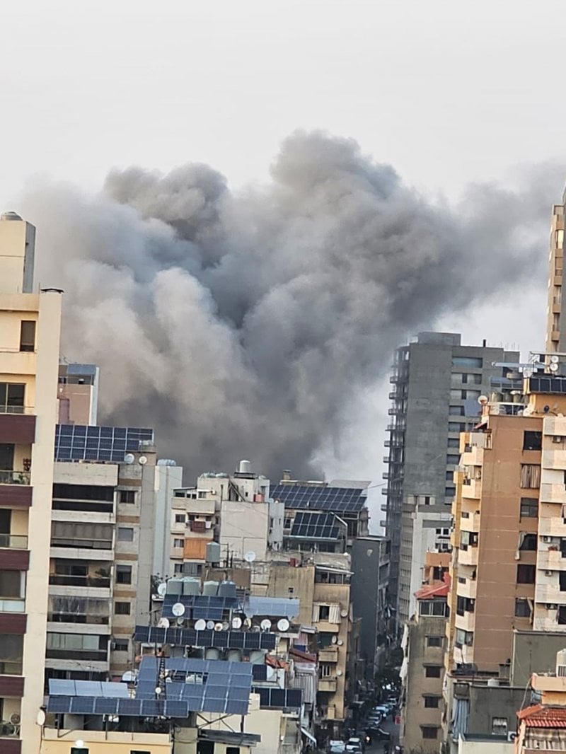 بعد تحذير بالإخلاء… قصف إسرائيلي يطال مبنى في الباشورة (فيديو وصور) 