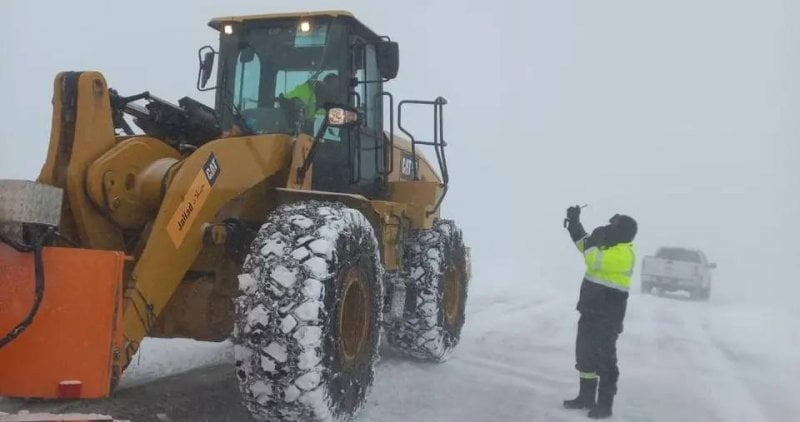 أمر ممنوع على أهالي دير الأحمر
