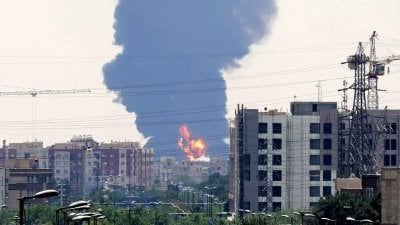 تصعيد في قلب إيران… إسرائيل تعلن قصف مواقع للبسيج في طهران (فيديو) 