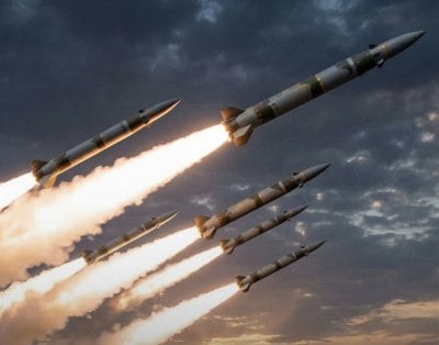 إيران تهدّد بمفاجآت… صواريخ ما بعد 