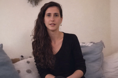 حادثة غامضة... العثور على ابنة وزيرة إسرائيلية ميتة في منزلها!