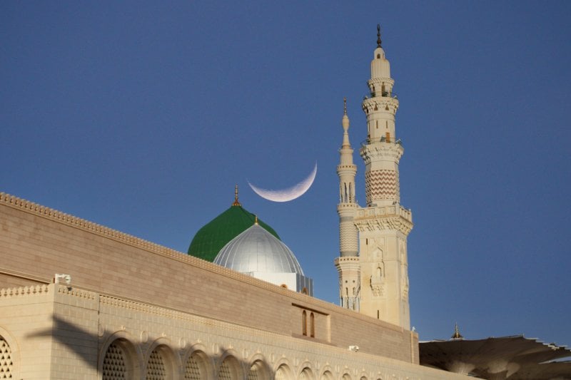 السعودية تدعو إلى تحرّي هلال شوال في هذا الموعد