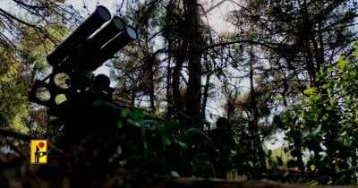 تصعيد جديد على الحدود… حزب الله يستهدف مواقع وتجمعات للجيش الإسرائيلي