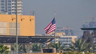 تصعيد خطير في العراق… هجومٌ جديد يطال السفارة الأميركية