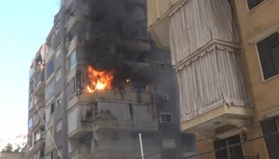 من دون انذار مسبق... غارة تستهدف شقة في زقاق البلاط (فيديو)