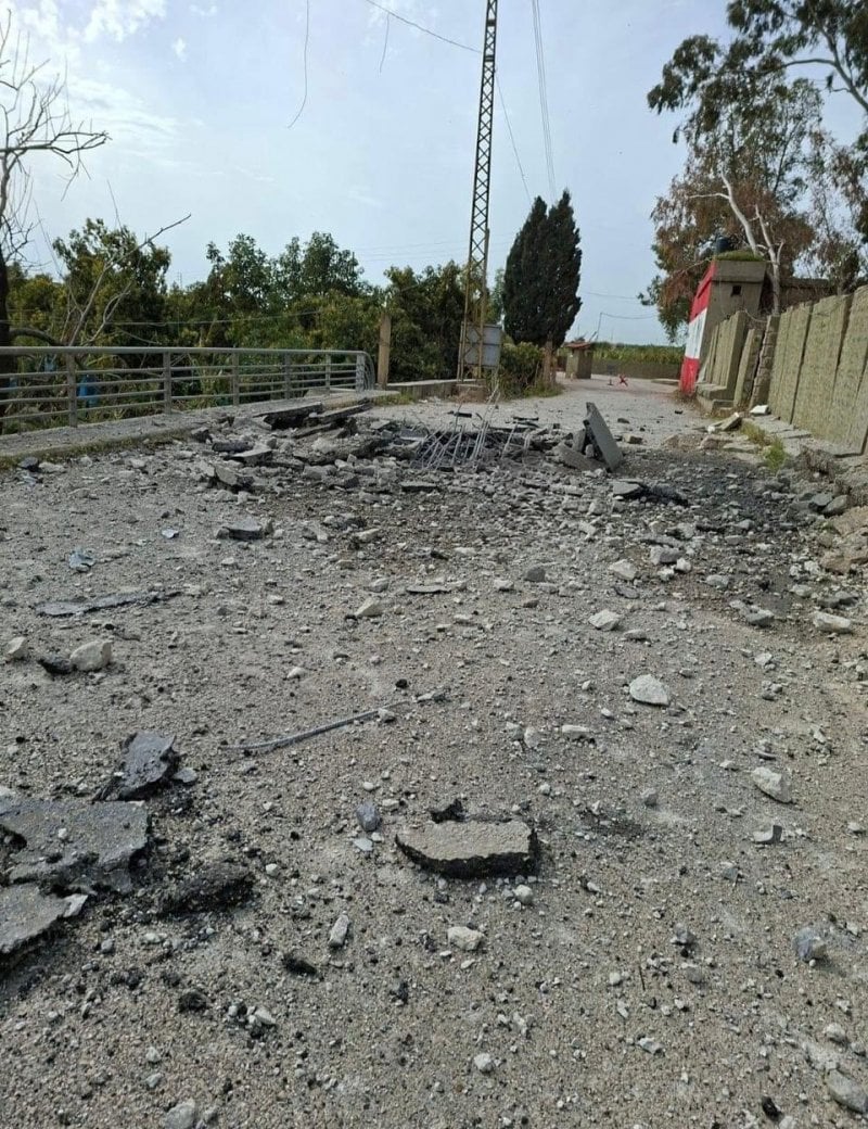 بعد إنذار أدرعي... بالفيديو: غارات تضرب معابر الليطاني