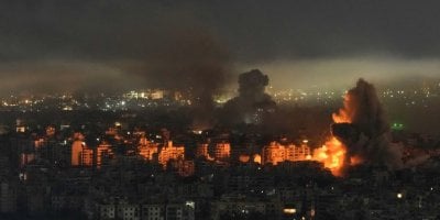 أرقامٌ تنذر بمرحلة أكثر دموية... حصيلةُ العدوان تلامس الألف!