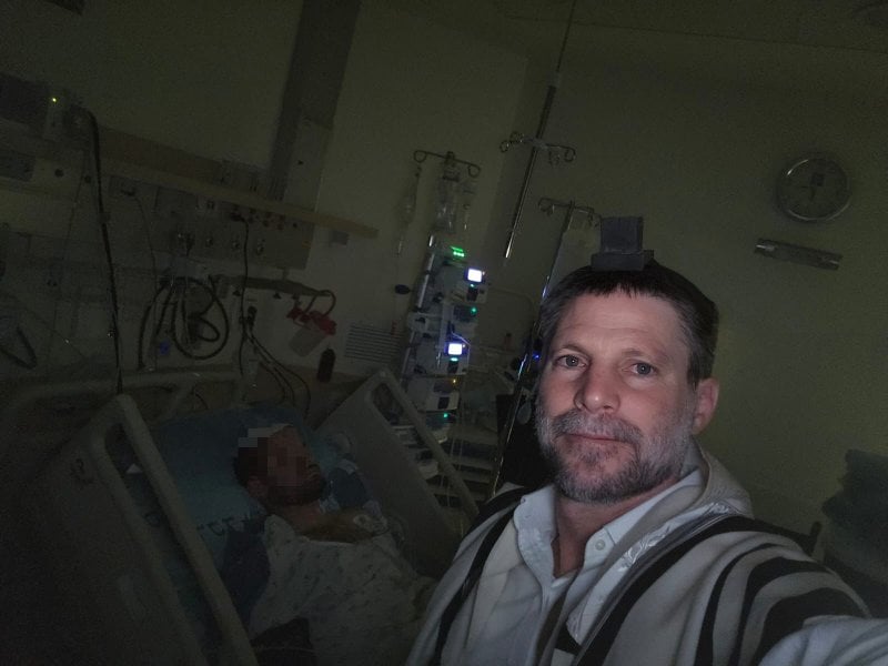 بعد إصابته على الحدود اللبنانية... سموتريتش ينشر صورة مع نجله من العناية الفائقة