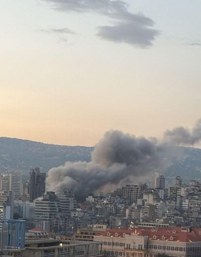 غارة بعد التحذير… استهداف مباشر لمبنى في الباشورة وانهياره بالكامل (فيديو)