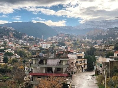 حادث مأسوي في الضنية… فارق الحياة اختناقًا داخل منزله