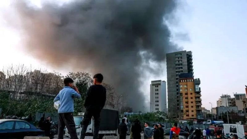 استهداف بيروت بات أقرب إلى "روتين يومي"... والأنظار إلى جبل لبنان وسط قرار إسرائيلي ينذر بمرحلة خطِرة!